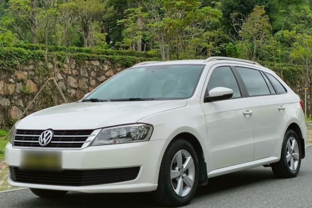 Used Volkswagen Gran Lavida 2013 1.6L Automatic Fashion Model
