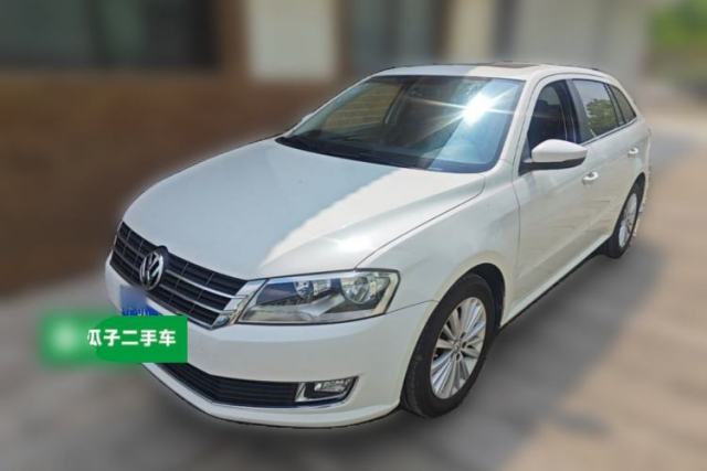 Used Volkswagen Gran Lavida 2013 1.6L Manual Comfort Model