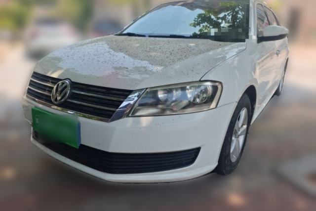 Used Volkswagen Gran Lavida 2013 1.6L Automatic Fashion Model
