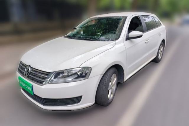 Used Volkswagen Gran Lavida 2013 1.6L Automatic Fashion Model