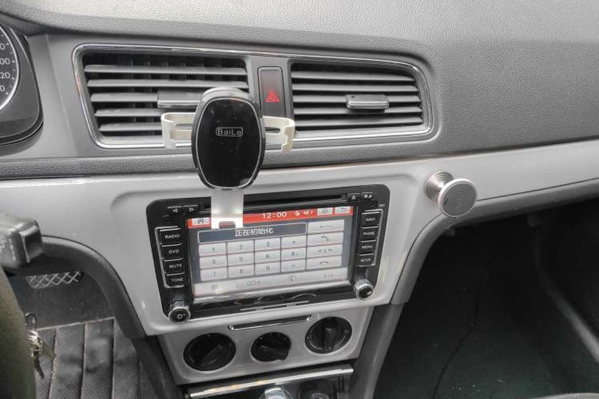 Used Volkswagen Gran Lavida 2013 1.6L Automatic Comfort Model Audio And AC Panel