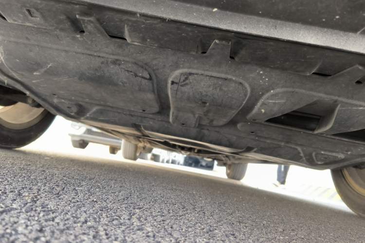 Used Volkswagen Gran Lavida 2013 1.6L Automatic Comfort Model Chassis Front