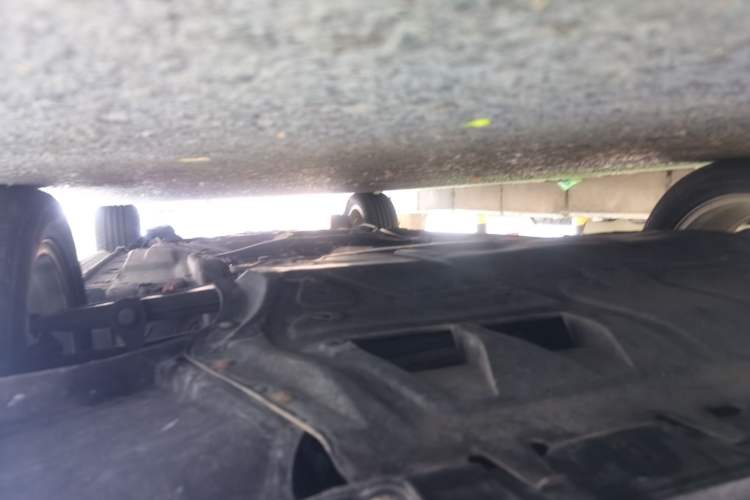 Used Volkswagen Gran Lavida 2013 1.6L Automatic Comfort Model Chassis Front Left