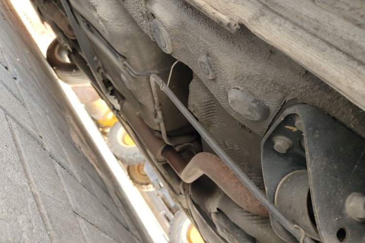 Used Volkswagen Gran Lavida 2013 1.6L Automatic Comfort Model Chassis Rear Left