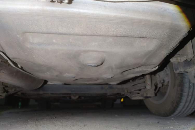 Used Volkswagen Gran Lavida 2013 1.6L Manual Fashion Model Chassis Rear