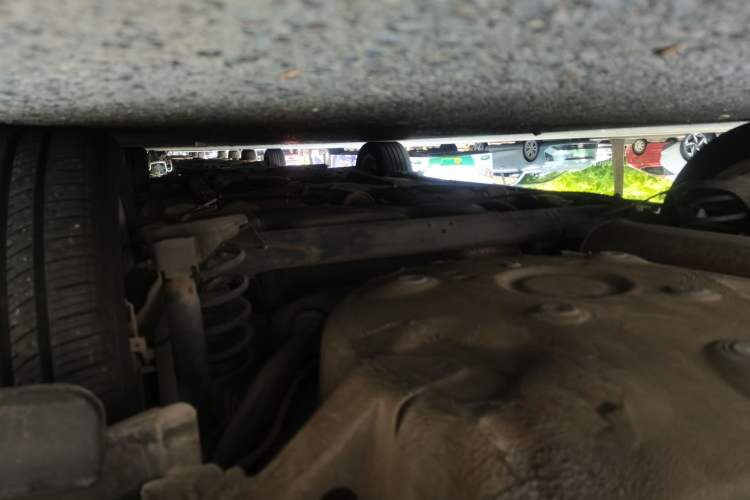 Used Volkswagen Gran Lavida 2013 1.6L Automatic Comfort Model Chassis Rear Right