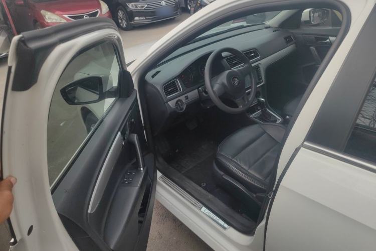 Used Volkswagen Gran Lavida 2013 1.4 TSI Automatic Comfort Model Driver Seat