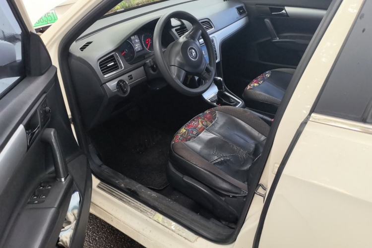 Used Volkswagen Gran Lavida 2013 1.6L Automatic Comfort Model Driver Seat