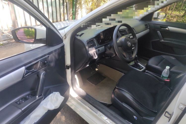 Used Volkswagen Gran Lavida 2013 1.4 TSI Automatic Comfort Model Driver Seat