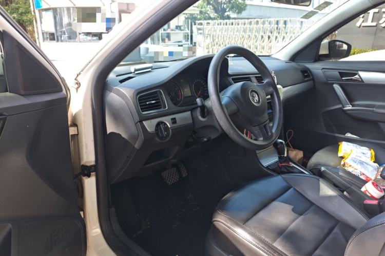 Used Volkswagen Gran Lavida 2013 1.6L Automatic Comfort Model Driver Seat