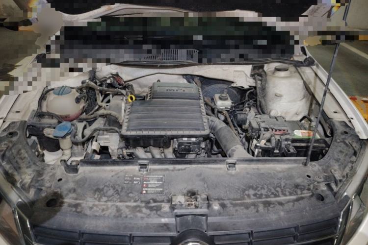 Used Volkswagen Gran Lavida 2013 1.6L Automatic Fashion Model Engine Bay