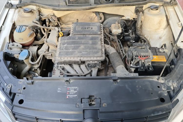 Used Volkswagen Gran Lavida 2013 1.6L Automatic Fashion Model Engine Bay