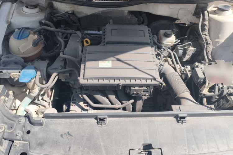 Used Volkswagen Gran Lavida 2013 1.6L Automatic Comfort Model Engine Bay