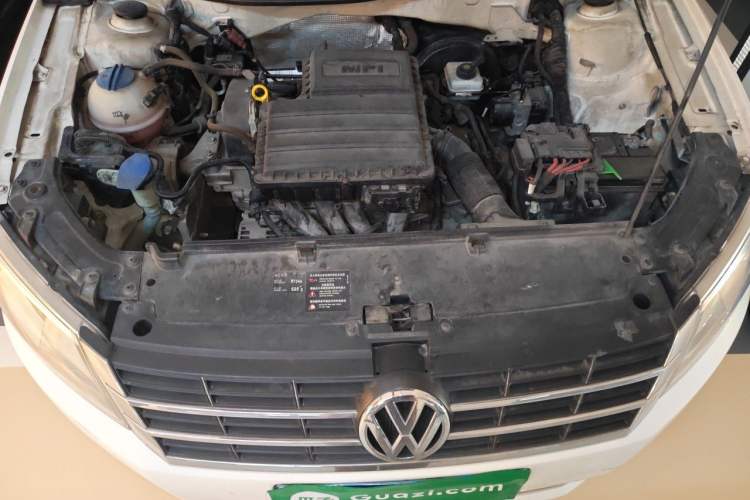 Used Volkswagen Gran Lavida 2013 1.6L Automatic Comfort Model Engine Bay