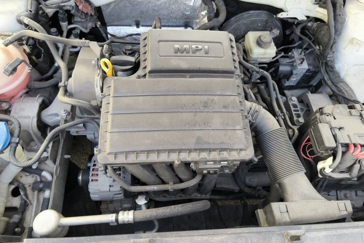 Used Volkswagen Gran Lavida 2013 1.6L Automatic Comfort Model Engine Bay