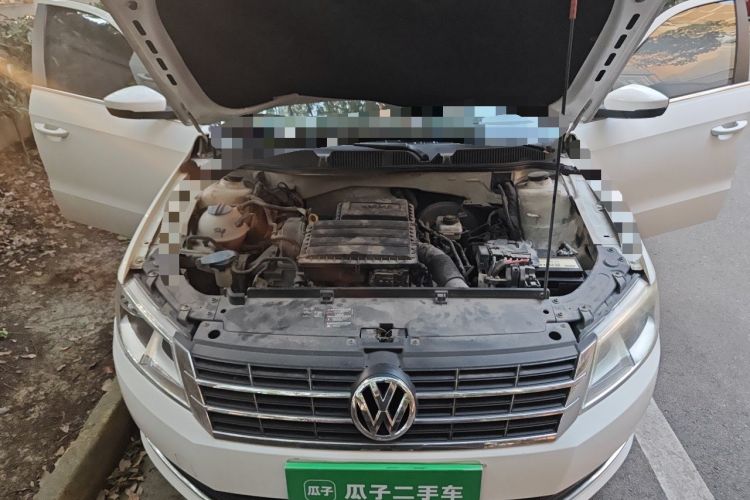 Used Volkswagen Gran Lavida 2013 1.6L Automatic Comfort Model Engine Bay