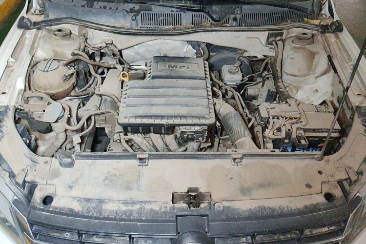 Used Volkswagen Gran Lavida 2013 1.6L Automatic Fashion Model Engine Bay