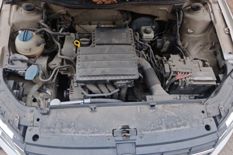 Used Volkswagen Gran Lavida 2013 1.6L Automatic Fashion Model Engine Bay