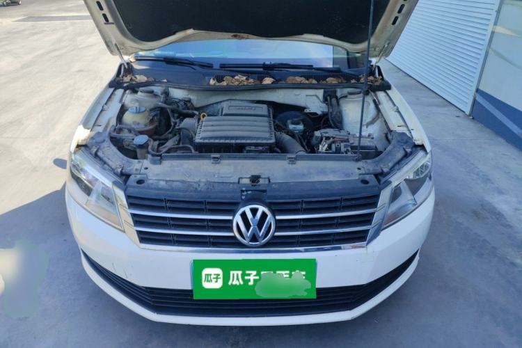 Used Volkswagen Gran Lavida 2013 1.6L Automatic Fashion Model Engine Bay
