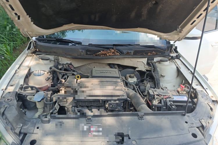 Used Volkswagen Gran Lavida 2013 1.6L Automatic Comfort Model Engine Bay