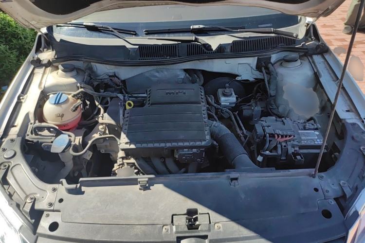 Used Volkswagen Gran Lavida 2013 1.6L Automatic Fashion Model Engine Bay