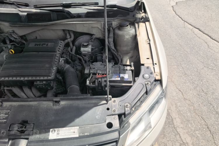 Used Volkswagen Gran Lavida 2013 1.6L Automatic Comfort Model Engine Bay Left