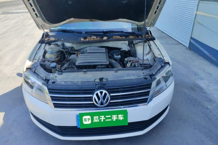 Used Volkswagen Gran Lavida 2013 1.6L Automatic Fashion Model Engine Bay Left