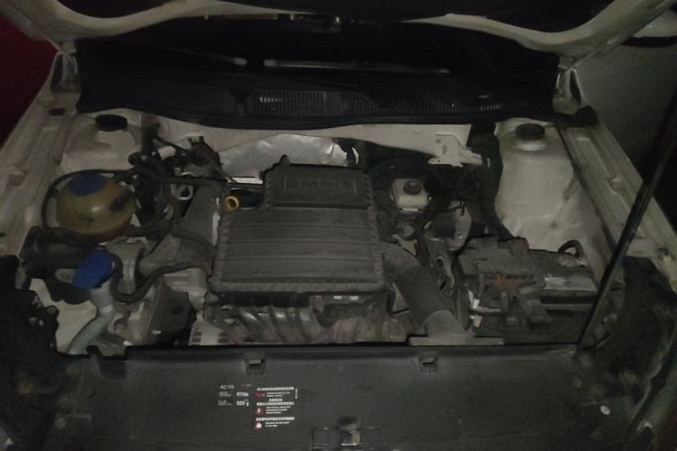Used Volkswagen Gran Lavida 2013 1.6L Automatic Luxury Model Engine Bay