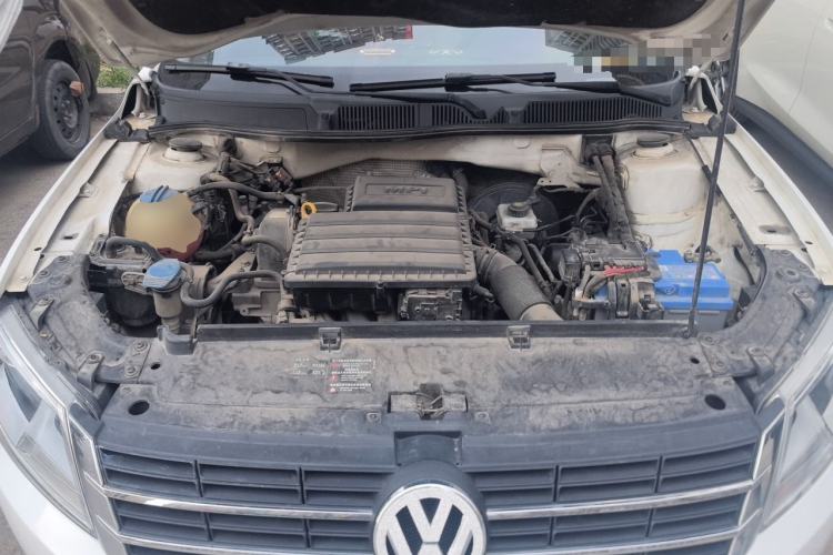 Used Volkswagen Gran Lavida 2013 1.6L Automatic Fashion Model Engine Bay