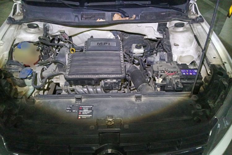 Used Volkswagen Gran Lavida 2013 1.6L Automatic Fashion Model Engine Bay