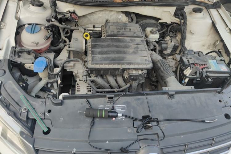 Used Volkswagen Gran Lavida 2013 1.6L Manual Comfort Model Engine Bay