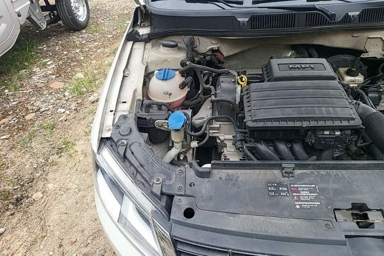 Used Volkswagen Gran Lavida 2013 1.6L Automatic Comfort Model Engine Bay Right