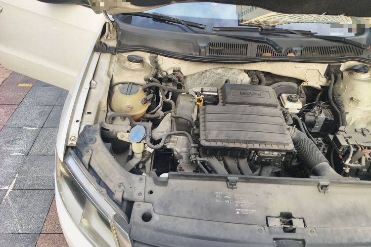 Used Volkswagen Gran Lavida 2013 1.6L Automatic Comfort Model Engine Bay Right