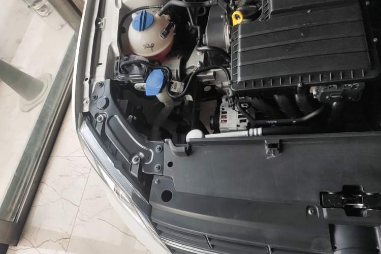 Used Volkswagen Gran Lavida 2013 1.6L Automatic Comfort Model Engine Bay Right