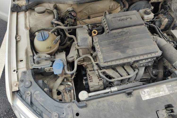 Used Volkswagen Gran Lavida 2013 1.6L Automatic Comfort Model Engine Bay Right