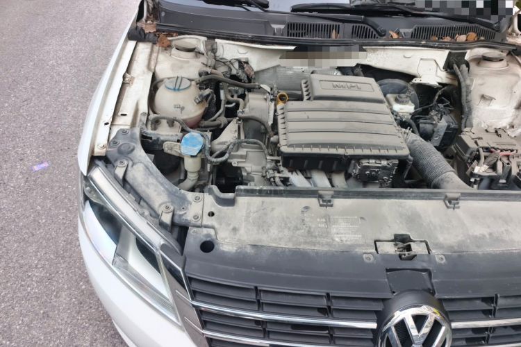 Used Volkswagen Gran Lavida 2013 1.6L Automatic Fashion Model Engine Bay Right