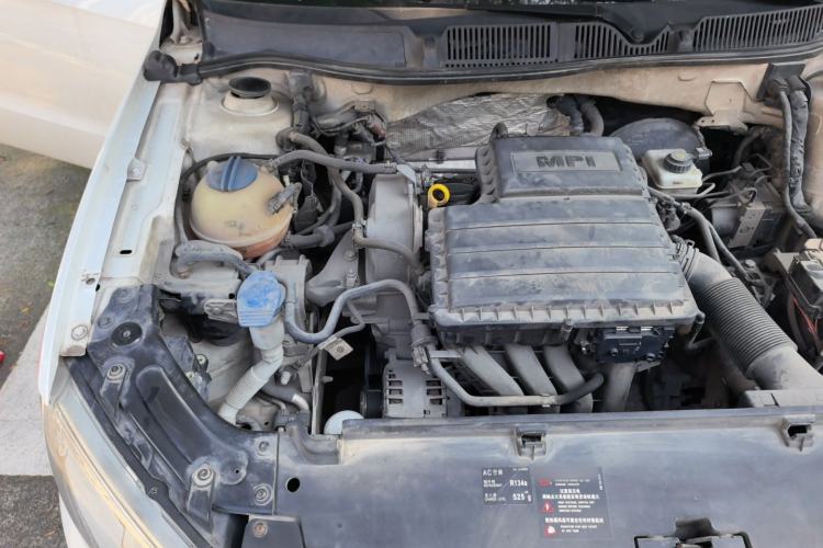 Used Volkswagen Gran Lavida 2013 1.6L Automatic Comfort Model Engine Bay Right