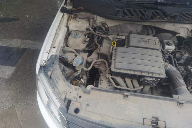 Used Volkswagen Gran Lavida 2013 1.6L Automatic Comfort Model Engine Bay Right