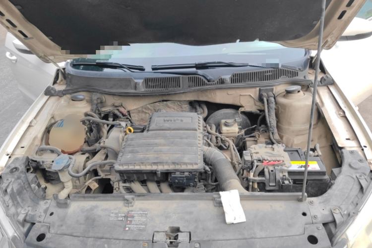 Used Volkswagen Gran Lavida 2013 1.6L Automatic Comfort Model Engine Bay