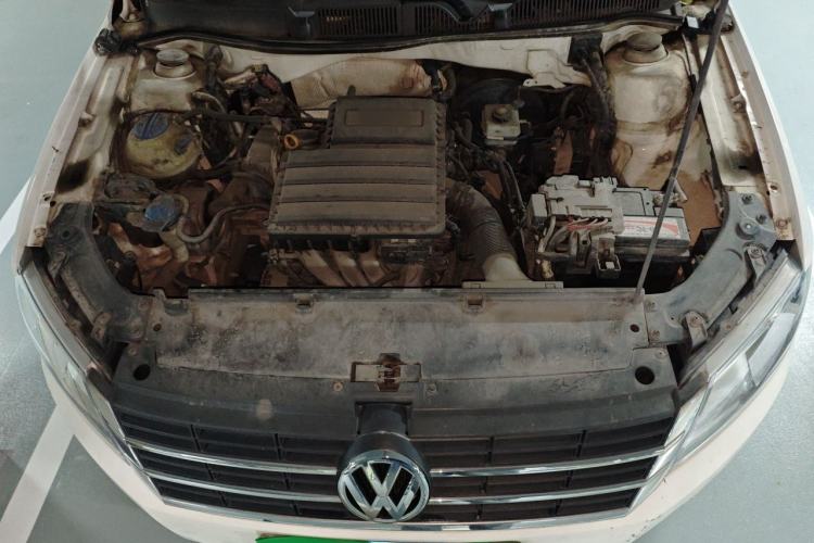 Used Volkswagen Gran Lavida 2013 1.6L Automatic Fashion Model Engine Bay