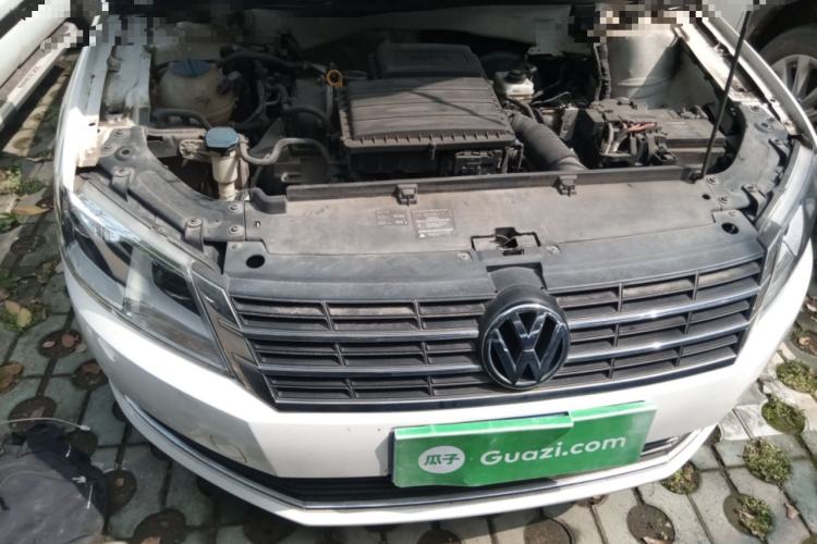 Used Volkswagen Gran Lavida 2013 1.6L Automatic Comfort Model Engine Bay