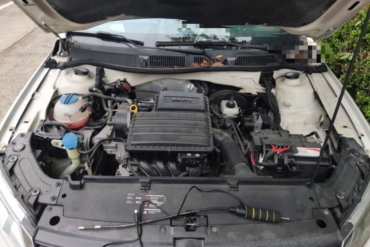 Used Volkswagen Gran Lavida 2013 1.6L Automatic Fashion Model Engine Bay
