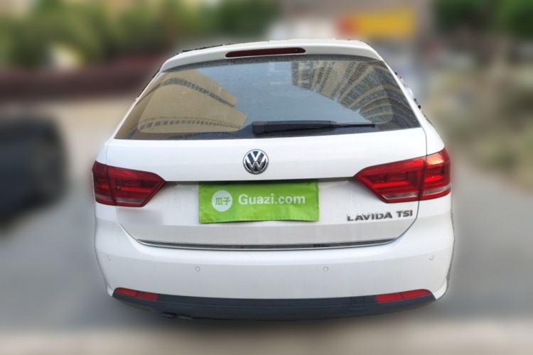 Used Volkswagen Gran Lavida 2013 1.4 TSI Automatic Comfort Model Exterior 1