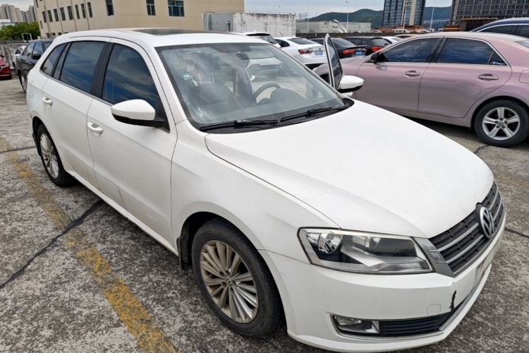 Used Volkswagen Gran Lavida 2013 1.6L Manual Comfort Model Exterior 1