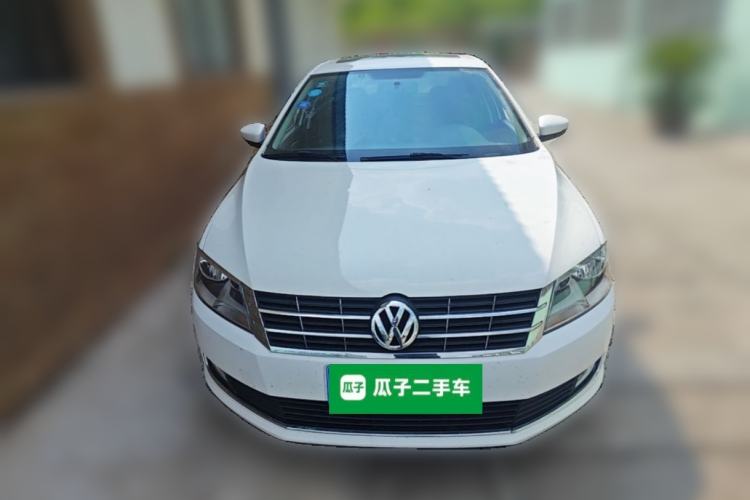 Used Volkswagen Gran Lavida 2013 1.6L Manual Comfort Model Front