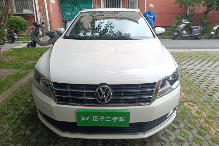 Used Volkswagen Gran Lavida 2013 1.4 TSI Manual Comfort Model Front