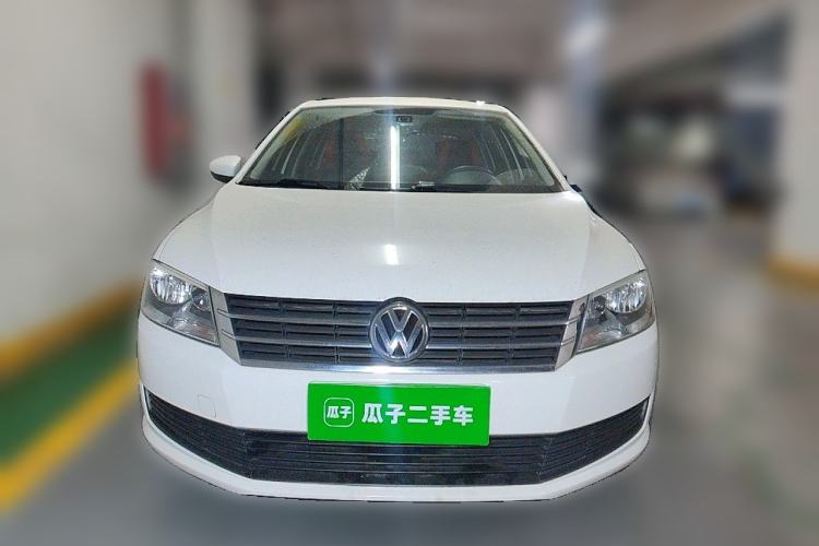 Used Volkswagen Gran Lavida 2013 1.6L Automatic Fashion Model Front