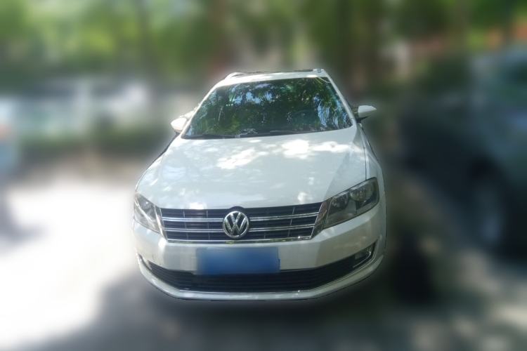 Used Volkswagen Gran Lavida 2013 1.4 TSI Automatic Comfort Model Front