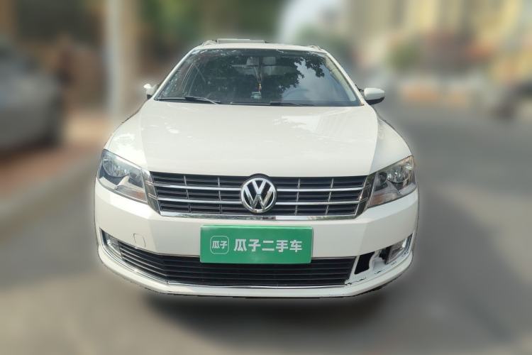 Used Volkswagen Gran Lavida 2013 1.6L Manual Comfort Model Front
