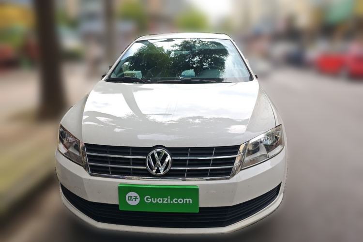 Used Volkswagen Gran Lavida 2013 1.6L Automatic Fashion Model Front